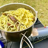 バジルとアンチョビの簡単異国のパスタ